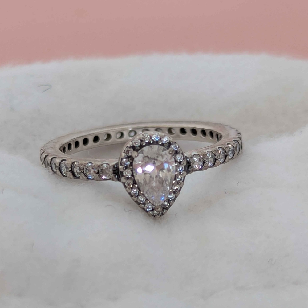 Pandora Sparkly Pear Ring (Size 7)